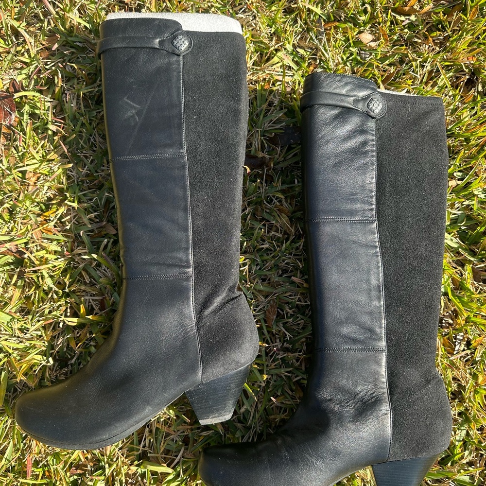 Black Knee-High Women's Boots